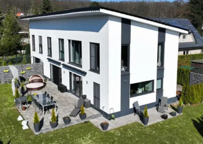 Exklusives Wohnerlebnis mit Einliegerwohnung